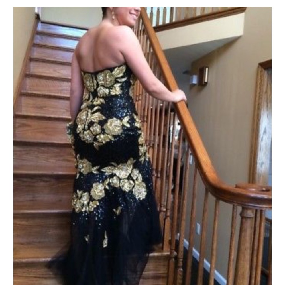 Jovani Prom Dress - Picture 2 of 8